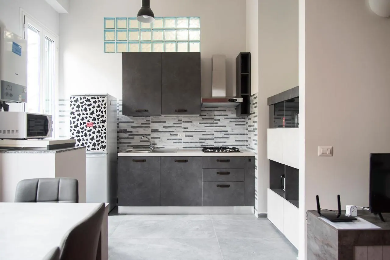 Youhosty - Venini 59 Apartment Milan 0*,  Italy